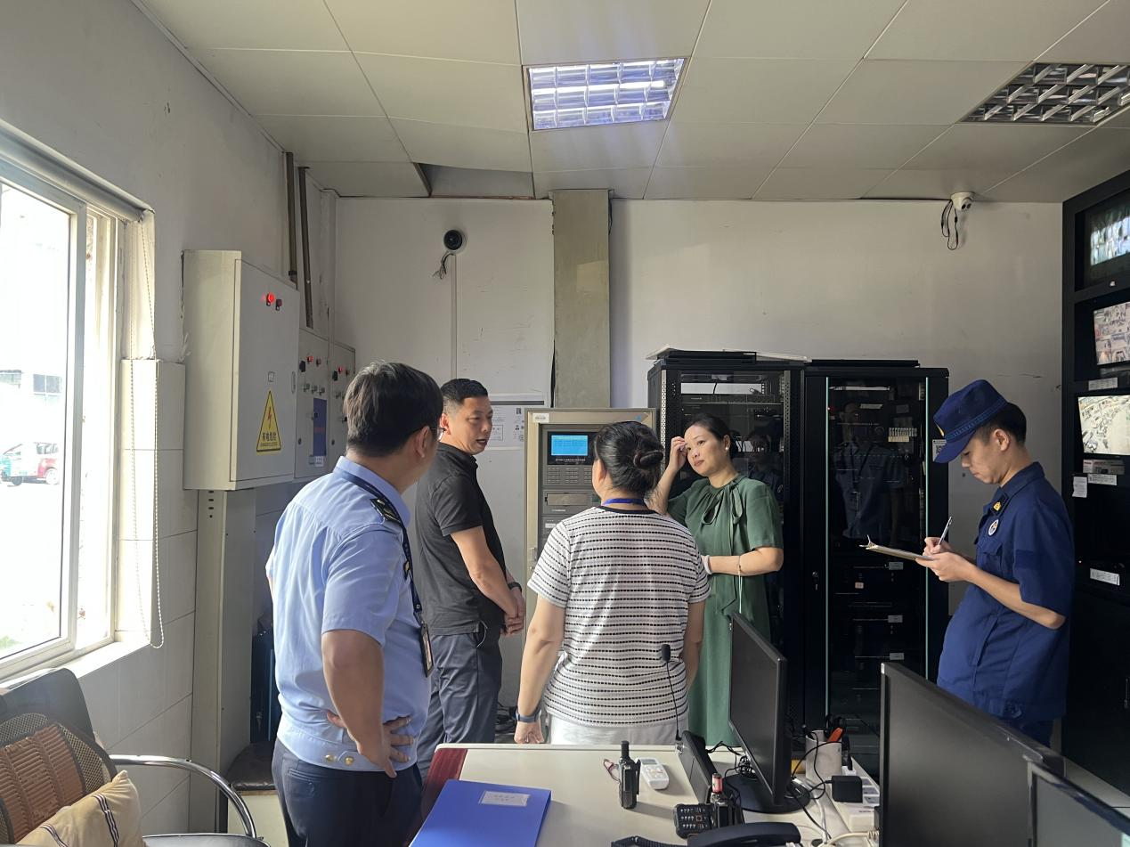 繃緊安全弦，喜迎國慶節(jié)——大關(guān)街道深入錢江商城開展節(jié)前檢查