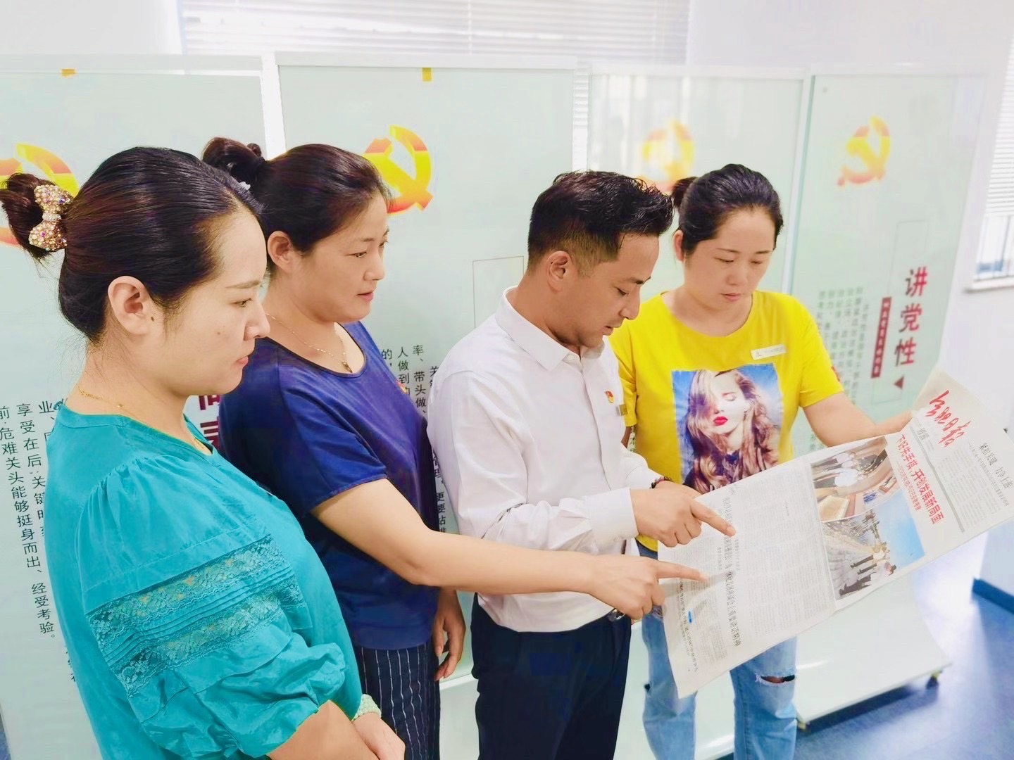 廬陽(yáng)建華文創(chuàng)園黨支部貫徹學(xué)習(xí) 習(xí)近平總書(shū)記考察安徽重要講話精神