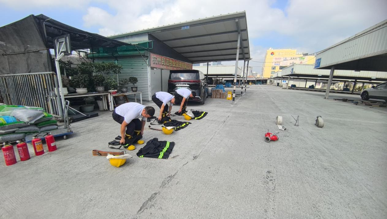 以賽促防強技能 積極備戰(zhàn)消防運動會