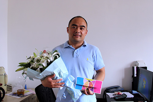 20140620生日慰問企業(yè)負責(zé)人 (3).jpg