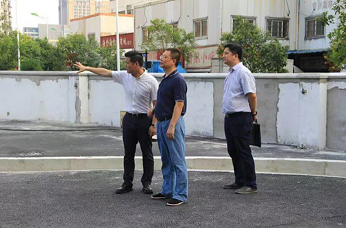 20160818拱墅區(qū)委常委、組織部李煒蒞臨杭州建華文創(chuàng)集團總部調(diào)研指導(dǎo) (4).jpg