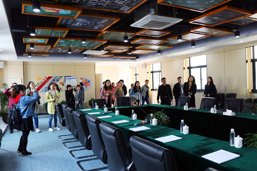 20190404合肥高新區(qū)長寧社區(qū)來廬陽建華文創(chuàng)園考察學(xué)習(xí)  (2).jpg